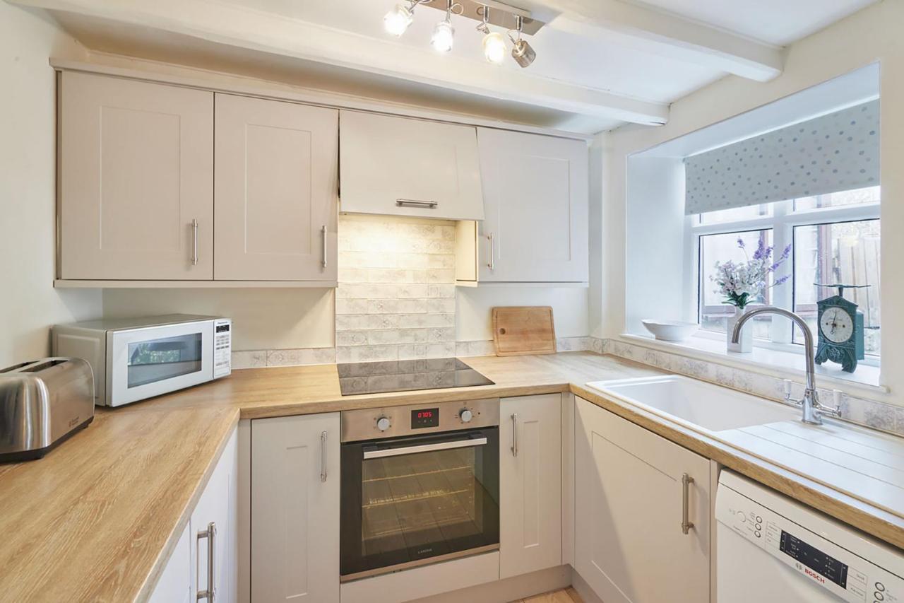 Host & Stay - Rose Cottage, Pickering Esterno foto